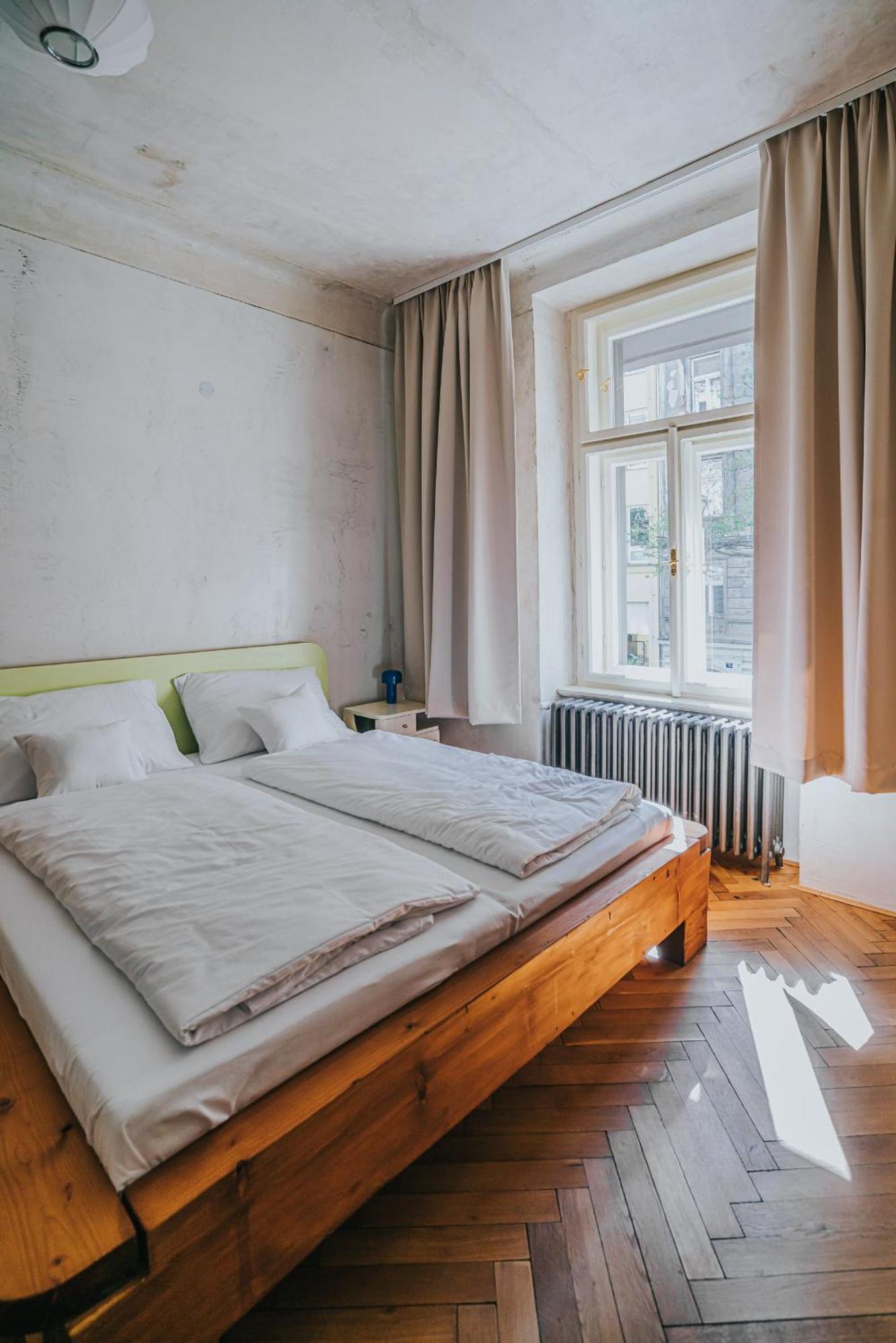 Bohemian Experience Aparthotel Prague Luaran gambar